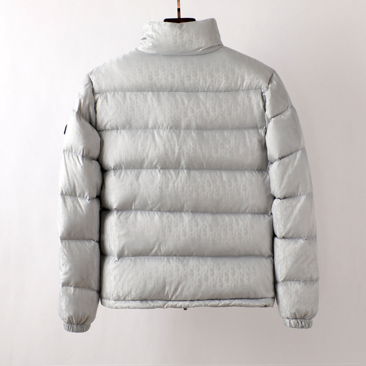 DIOR PUFFER WHITE LOGO