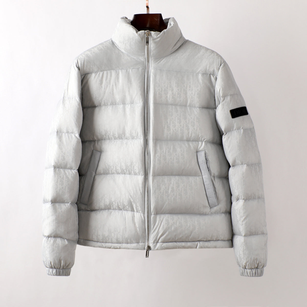 DIOR PUFFER WHITE LOGO